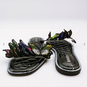 Bamboo Womans Alta Flat Slide Sandal Embroidered Butterflies on Top